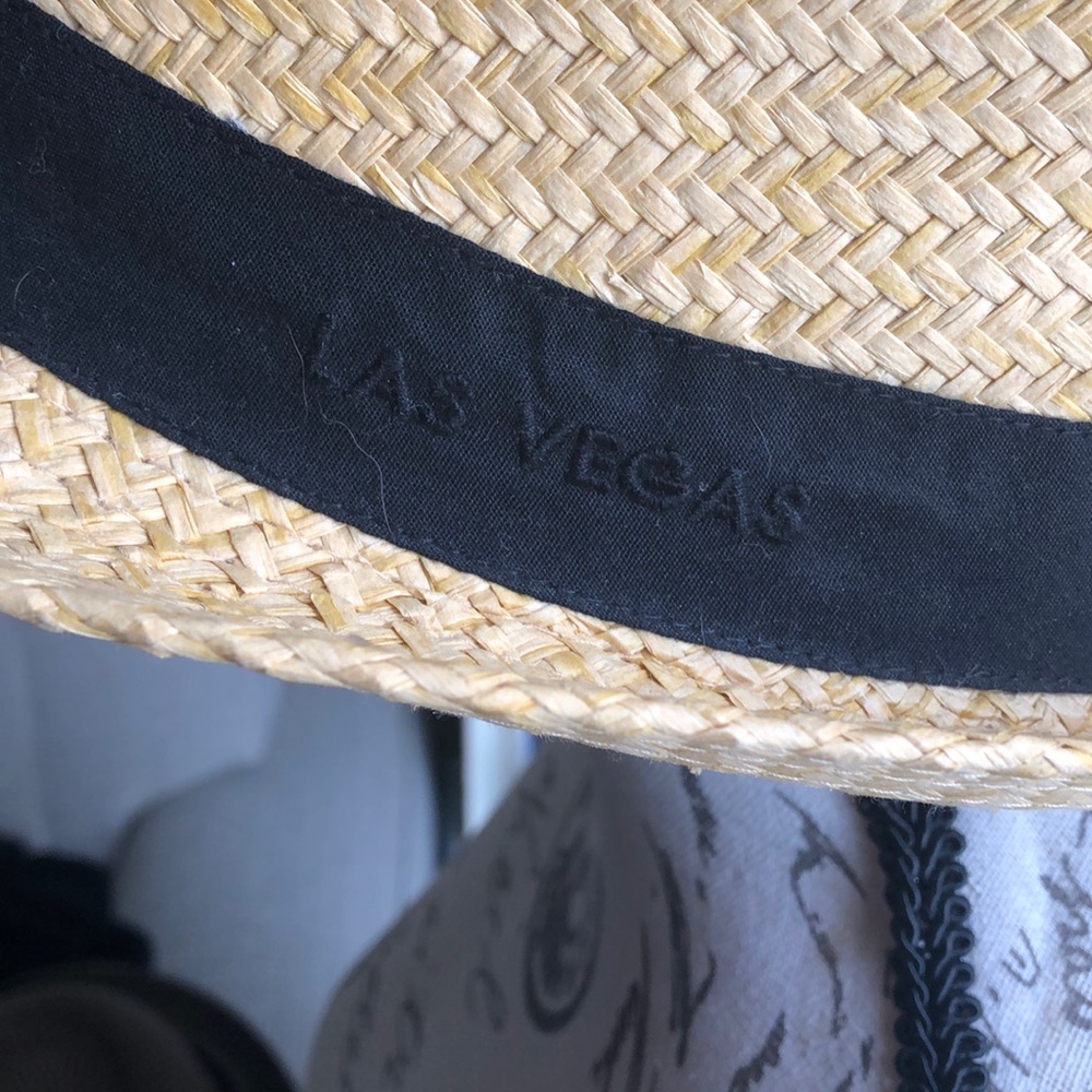 Fedora - Picture 2 of 3